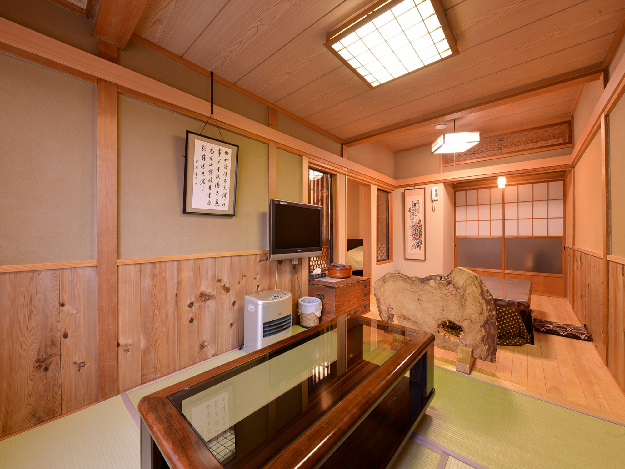 Nanzansou Hotel Ome Buitenkant foto